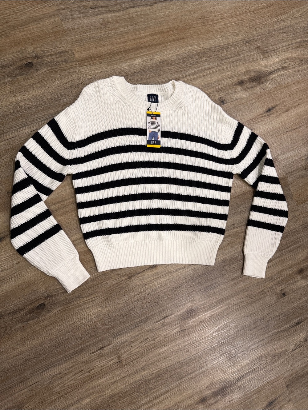 NWT GAP Women's Black & White Striped Crewneck Sweater 100% Cotton